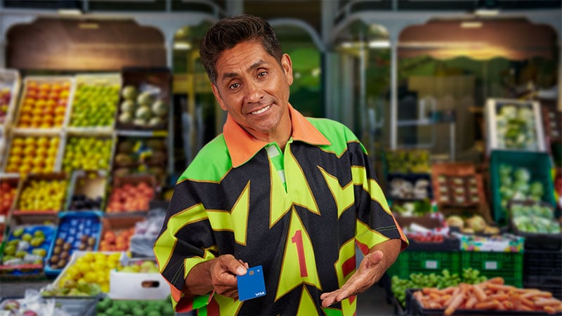 Jorge Campos promociona la campaña de Visa rumbo a la Copa Mundial de la FIFA 2026™