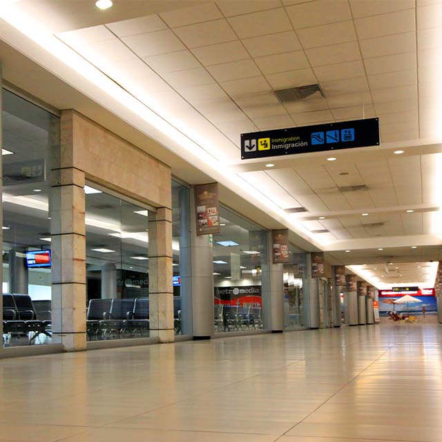 transporte-aeropuerto-01-640x640 Aeropuerto